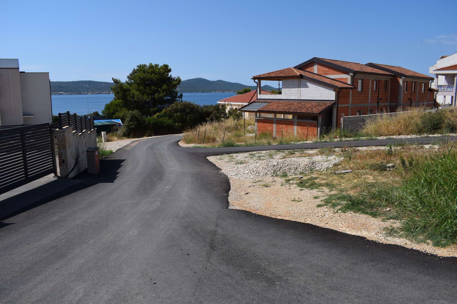 Asfaltiranje cesta u Općini Sv. Filip i Jakov - 