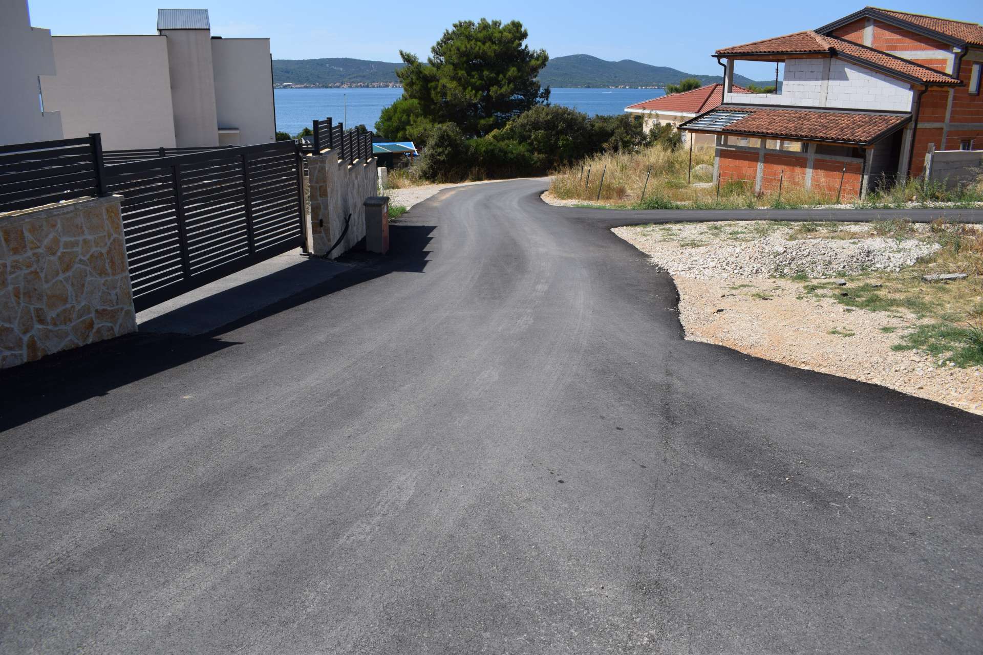 Asfaltiranje cesta u Općini Sv. Filip i Jakov - 
