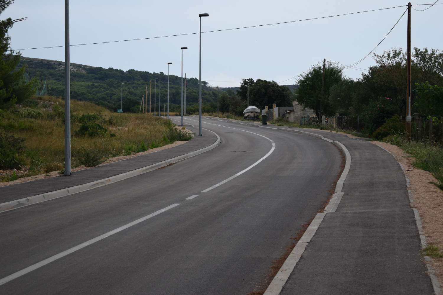 PROJEKT „IZGRADNJA I UREĐENJE NERAZVRSTANE PROMETNICE SA PRIPADAJUĆOM INFRASTRUKTUROM, U MJESTU TURANJ, PREDIO KRČ- PROMETNICA“ - 