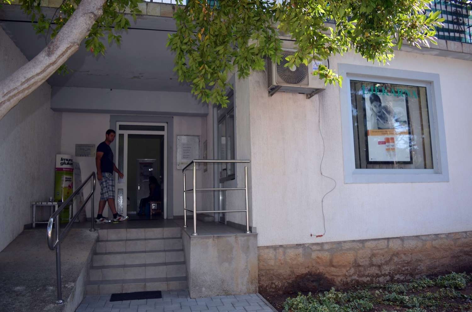 SVETI FILIP I JAKOV: TRŽNICA - 