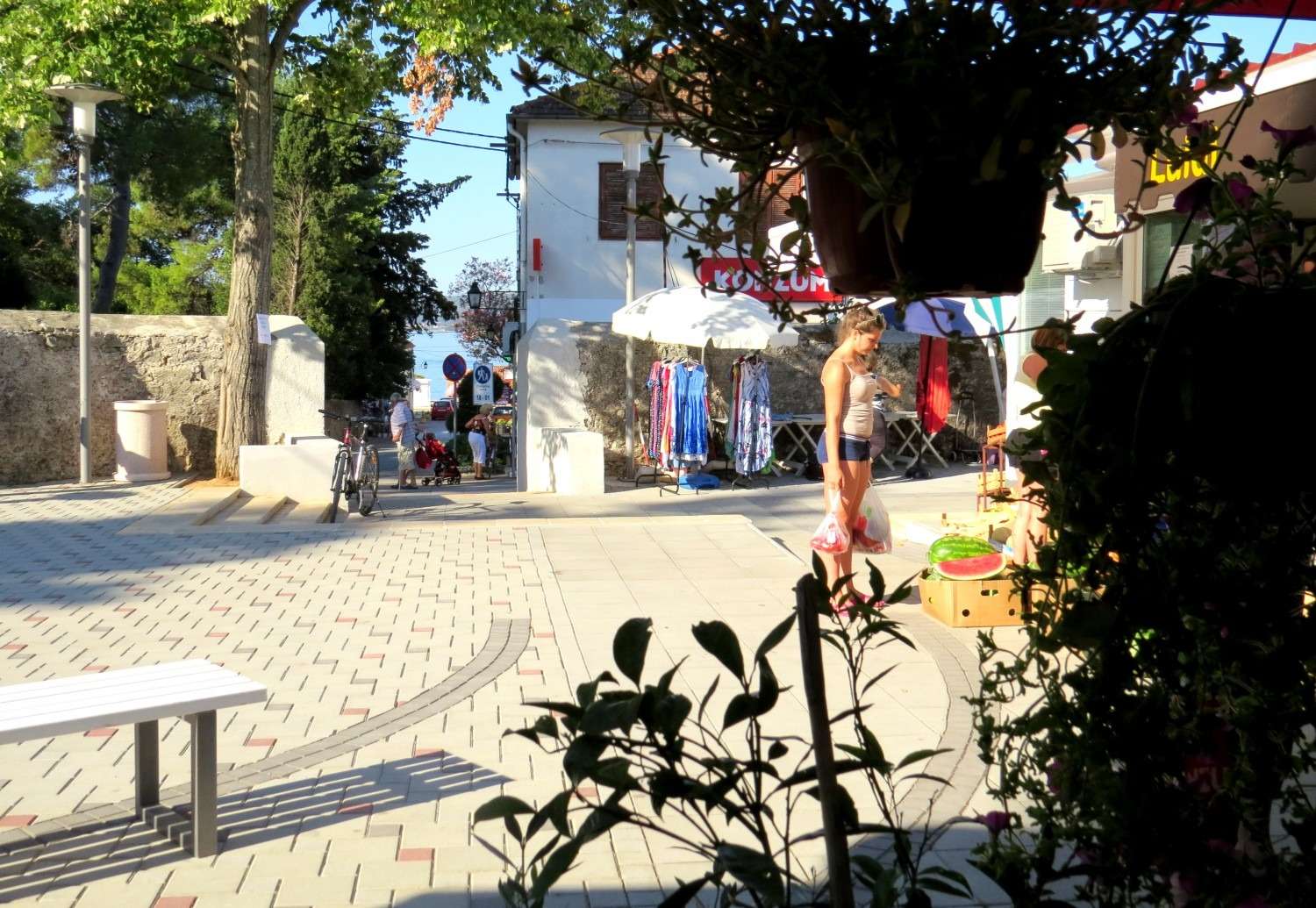 SVETI FILIP I JAKOV: TRŽNICA - 